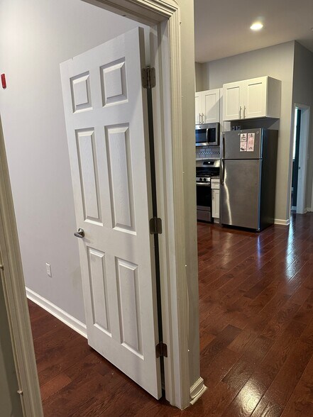 Building Photo - 511 South St