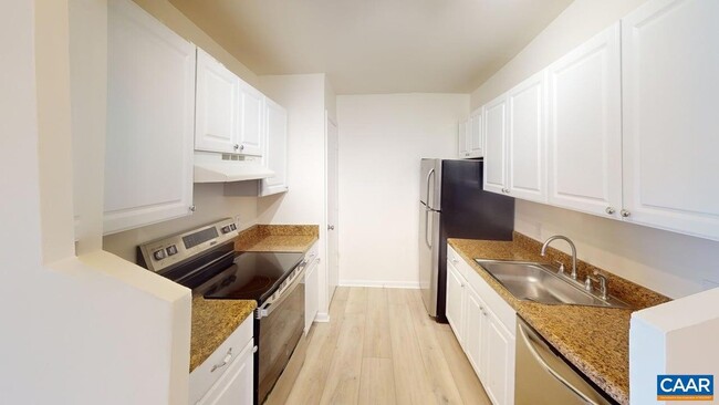 Building Photo - 111 Turtle Creek Rd