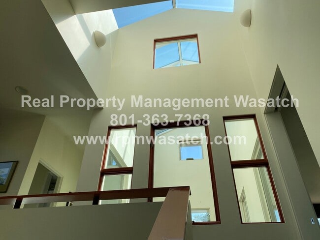 Building Photo - Check out This Stunning 3 Bedroom 2.5 Bath...