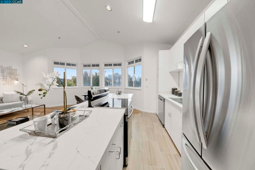 Kitchen - 2615 Telegraph Ave