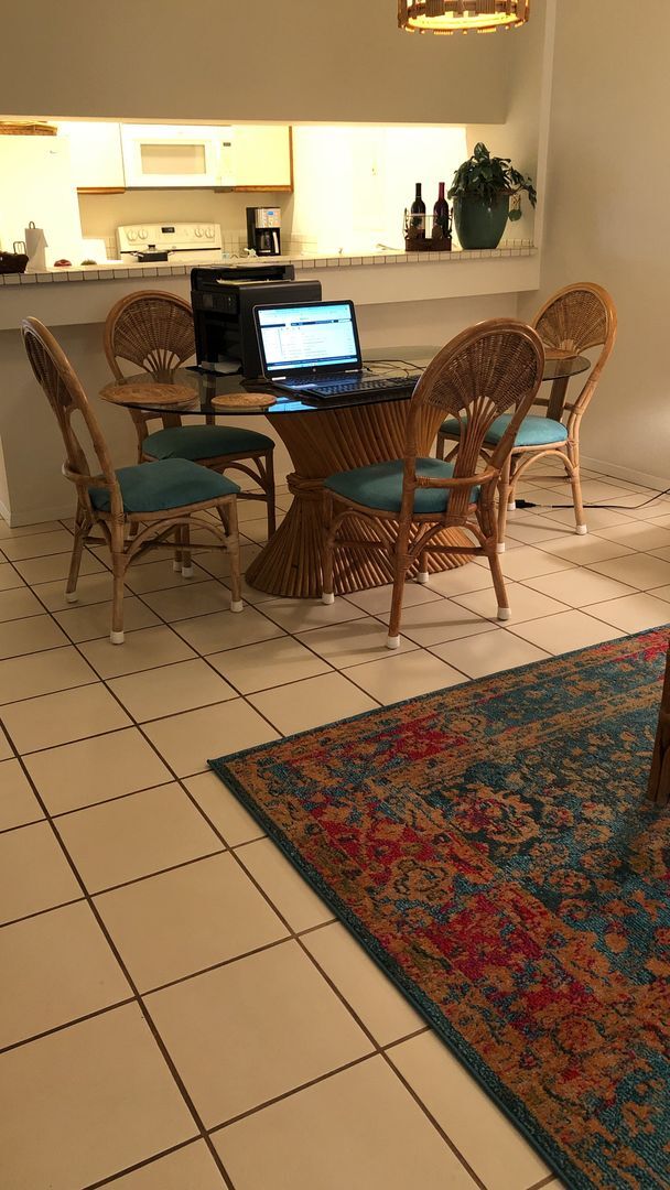 Building Photo - Spacious Furnished Grand Champions End Unit Available