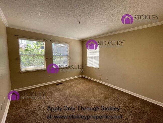 Building Photo - 249 Kingston Way