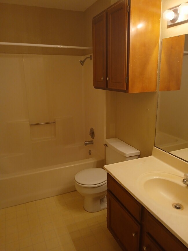 Building Photo - 5101 Middlecoff Cir