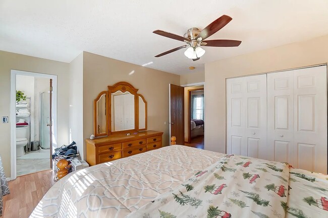 Building Photo - 4056 Brook Run Dr