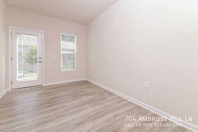 Building Photo - 704 Ambrose Hl Ln