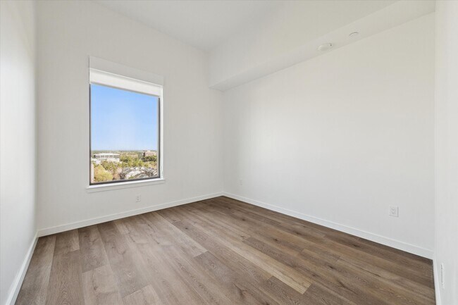 Building Photo - 1 Riva Row