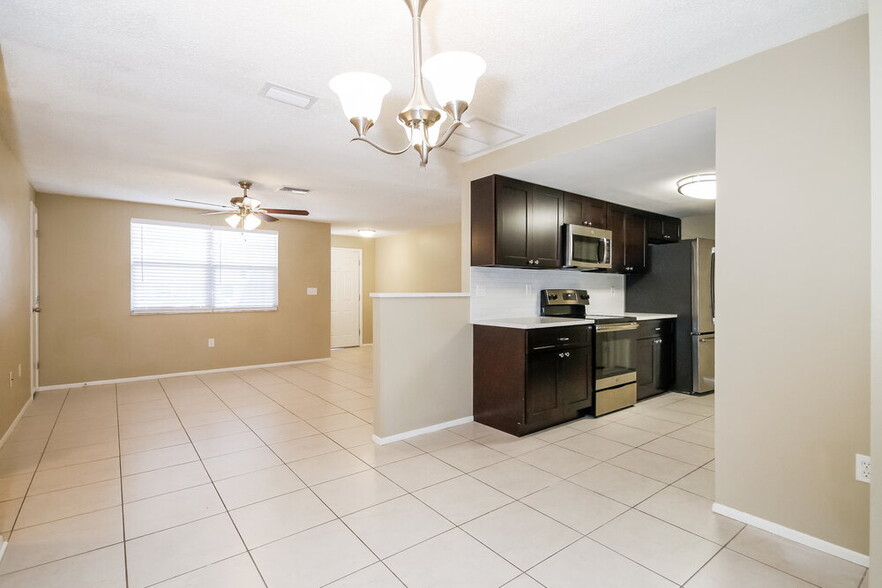 Building Photo - 12053 Shadow Ridge Blvd