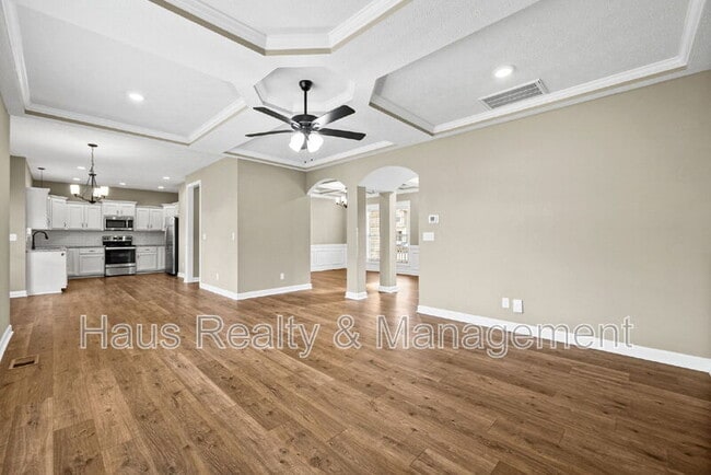 Building Photo - 415 Glenstone Springs Dr