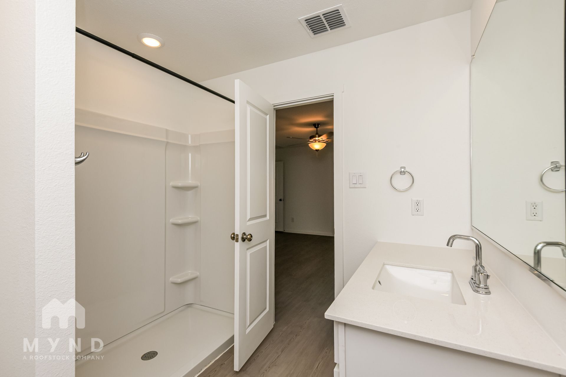 Building Photo - 2700 Mistwood Dr