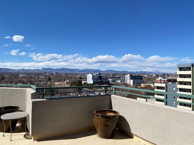 Building Photo - AVAILABLE NOW! Recently remodeled condo on Cherry Creek Trail + Move in Special!