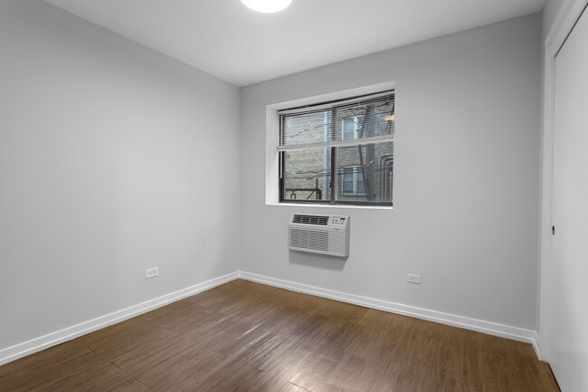 Building Photo - 5411 N Winthrop Ave