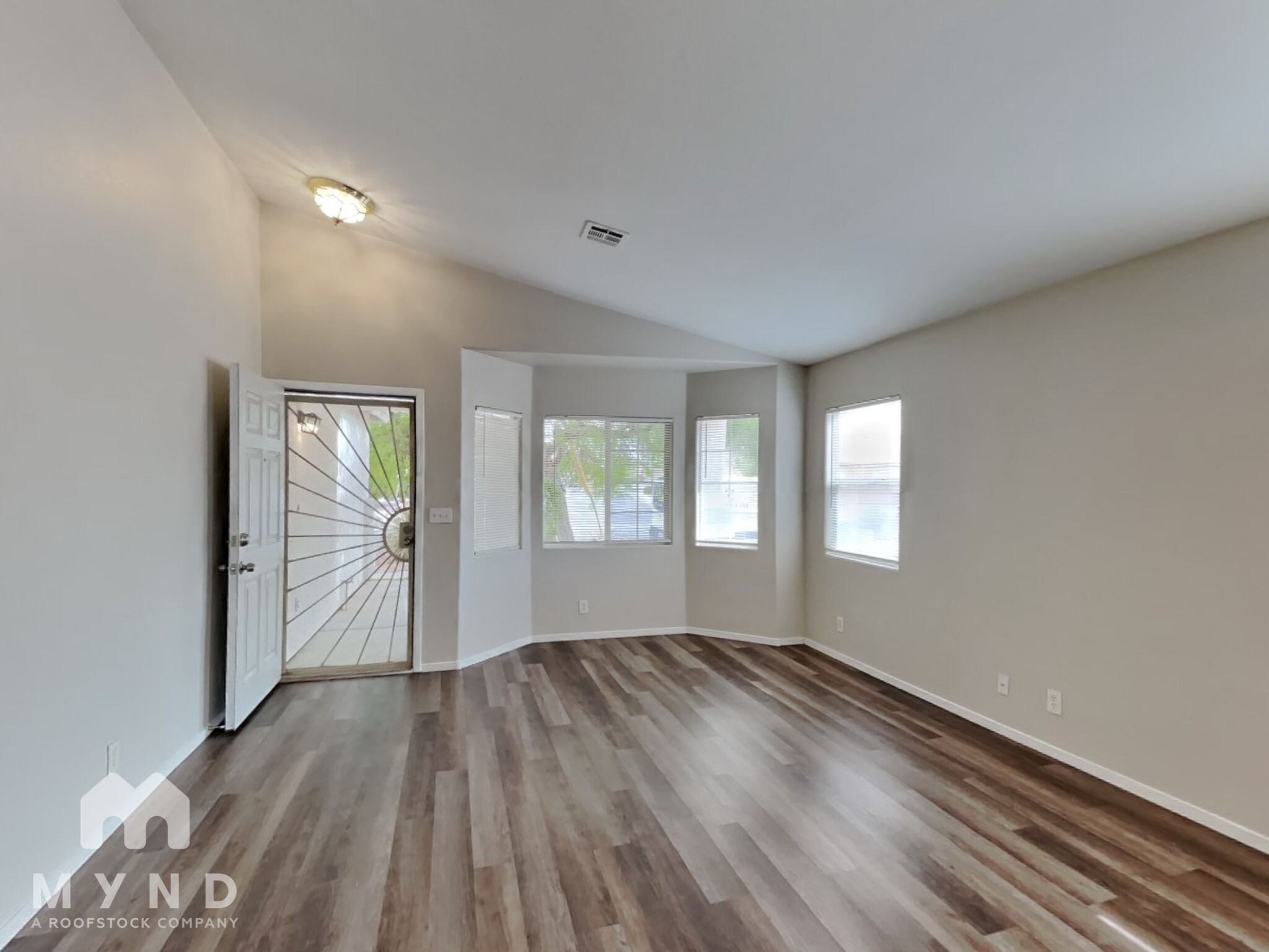 Building Photo - 514 Oak Island Dr