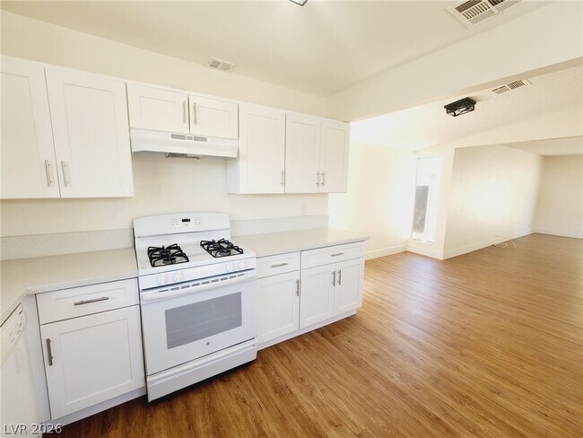 Building Photo - 6232 Espinosa Ave