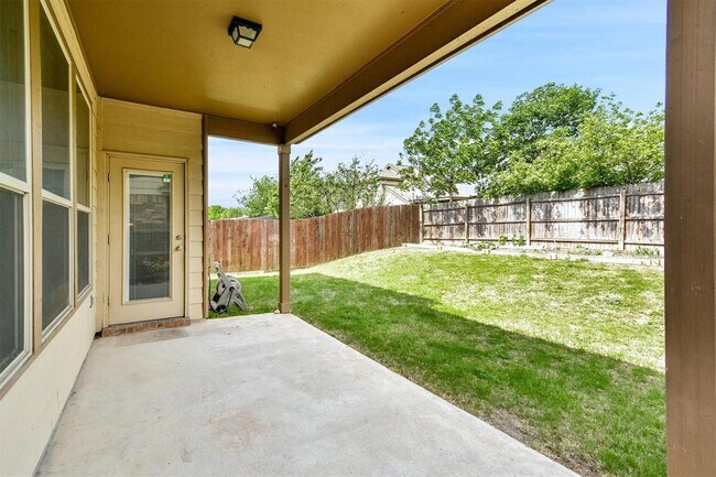 Building Photo - 16324 Copper Ellis Trace
