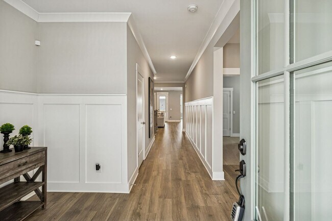 Building Photo - Stunning Craftsman-Style Rental Home with Flexible Living Space & Luxury Upgrades!