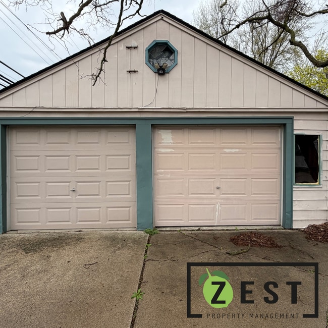 Building Photo - Gorgeous 3 BED 1.5 BATH - Only $1700/mo
