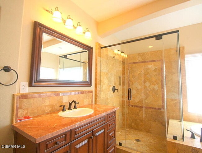 Building Photo - 276 Chantilly Cir