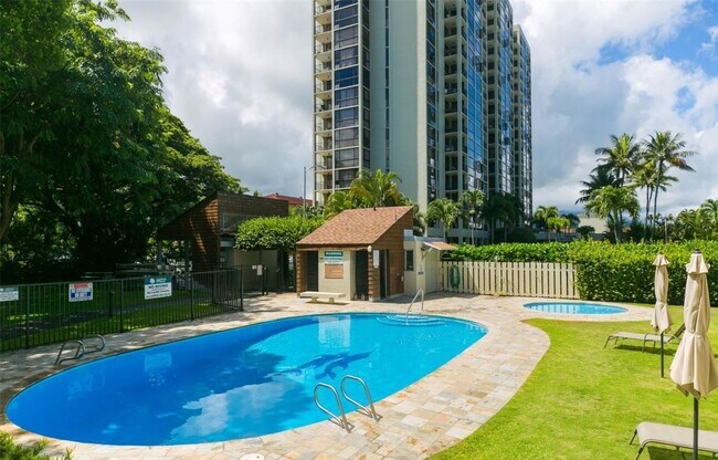 Building Photo - Upgraded 3 bed 2 bath condo in Kailua Town, 2 covered parking