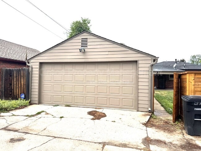 Building Photo - 2970 Locust St