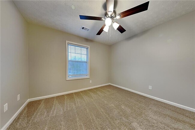 Building Photo - 1664 Summit Pl Way