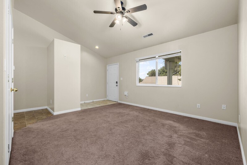 Building Photo - 752 N 1060 W