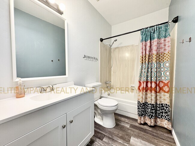 Building Photo - 1981 N Terraza de la Cienega