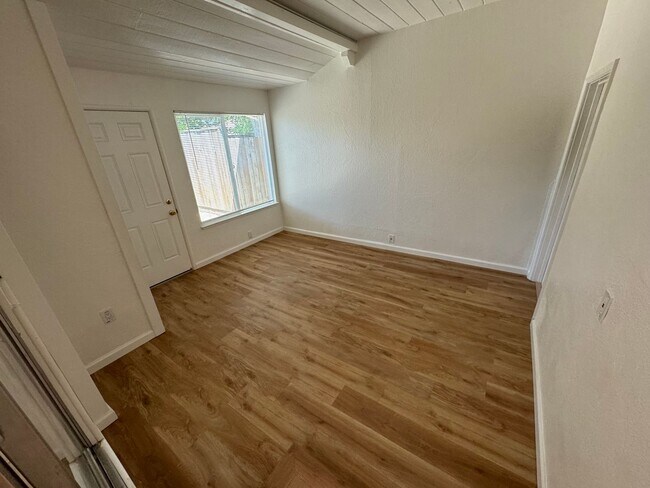 Building Photo - 1449 Gary Way