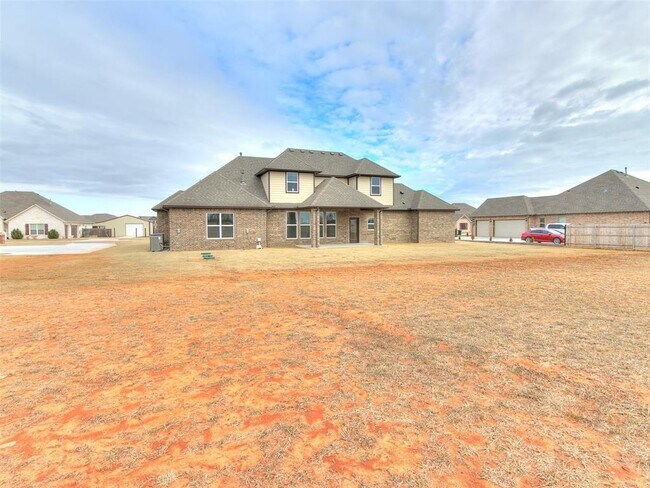 Building Photo - 2817 Bens Cir