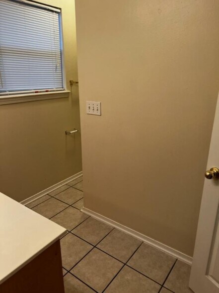 Building Photo - 1360 22nd St