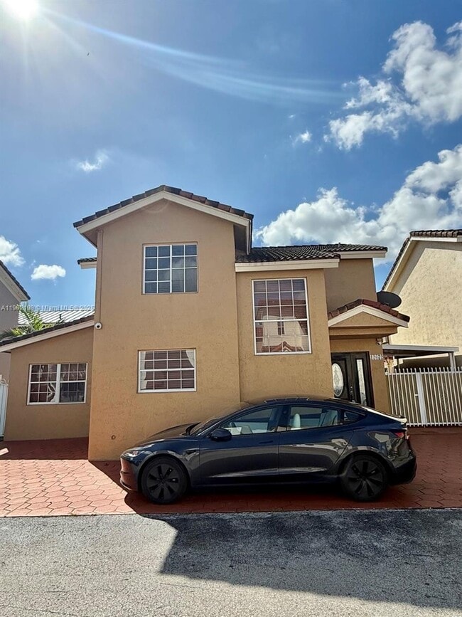 Building Photo - 12672 NW 9th Way