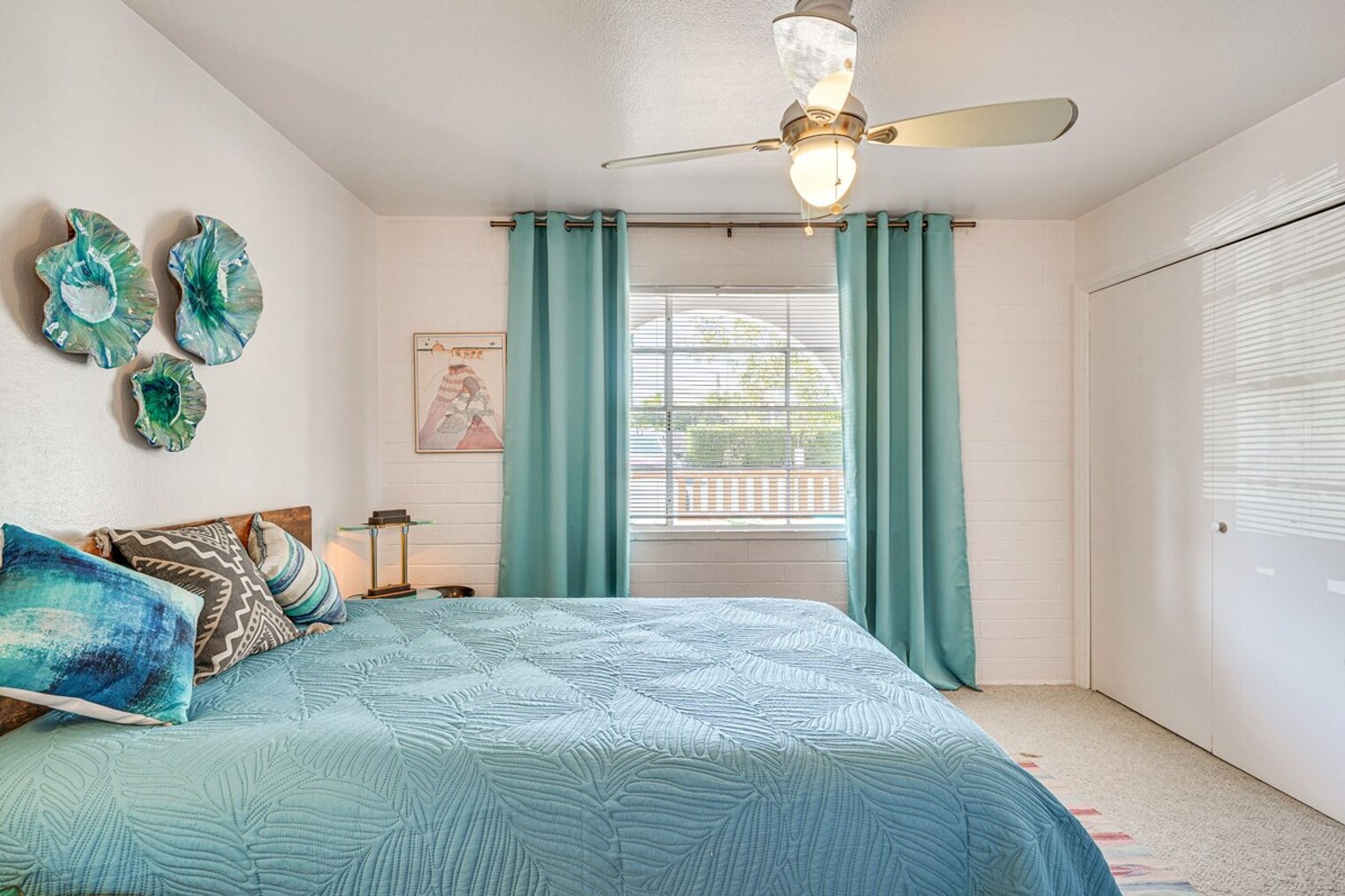 Building Photo - 329 S Paseo Tierra