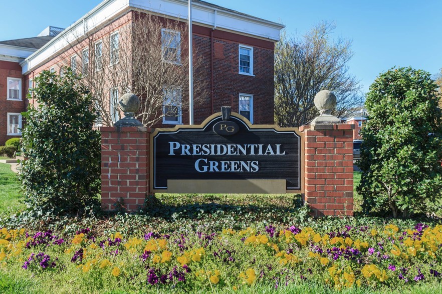 Building Photo - Presidential Greens