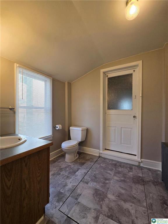 Building Photo - 505 Penn St