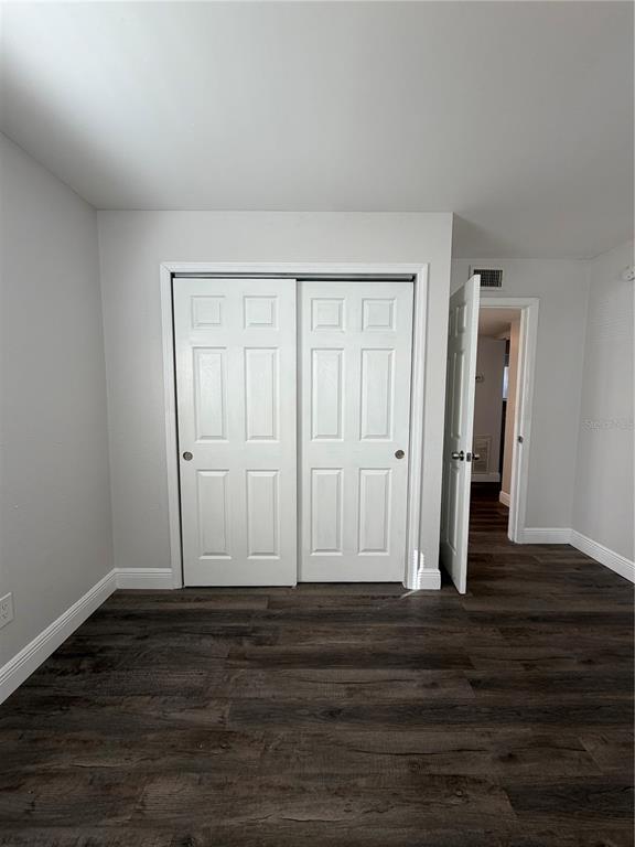 Building Photo - 320 W Howry Ave