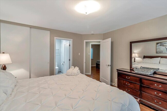 Building Photo - 501 Atlanta St