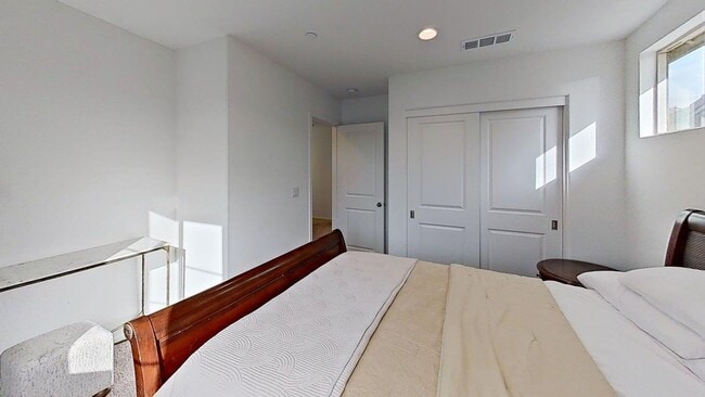 Building Photo - 29378 Bovenzi Wy