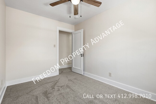 Building Photo - 761 Shady Dr E