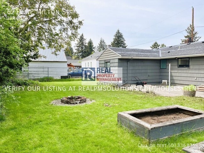 Building Photo - 6214 NE Milton St