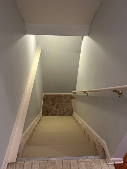 Building Photo - 22674 Woodcreek Dr