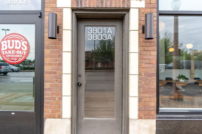 Building Photo - 3805 S Kingshighway Blvd