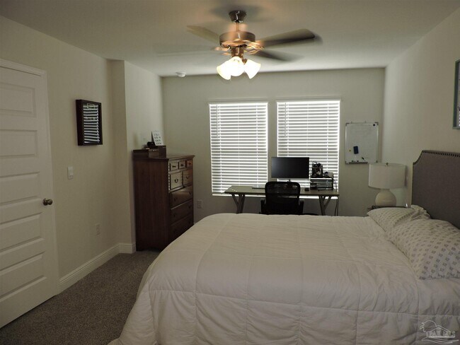 Building Photo - 7170 Village Ln