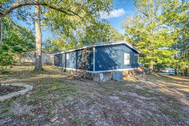 Building Photo - 14287 Forest Cir