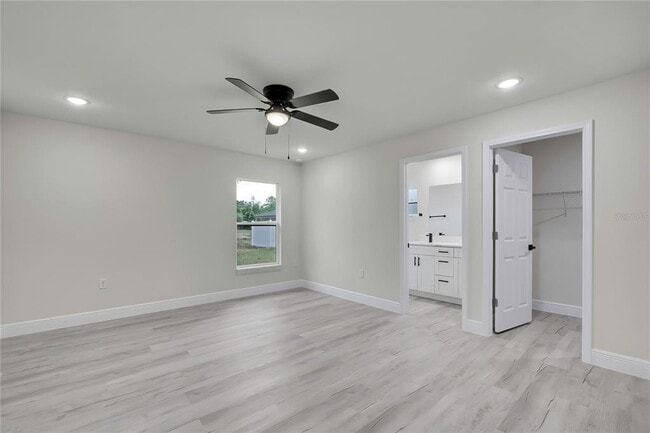 Building Photo - 3261 W Viking Ln