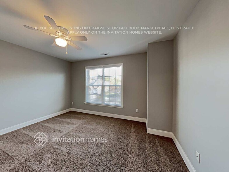 Building Photo - 11208 Presidio Dr