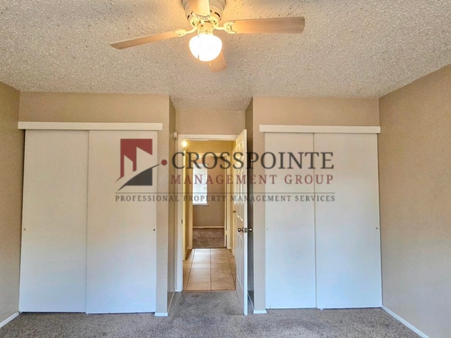 Building Photo - Tour Today! 2/1.5 Townhome in Longview