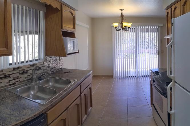 Building Photo - 16657 E Gunsight Dr