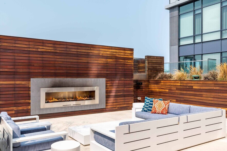 Building Photo - 10 New St