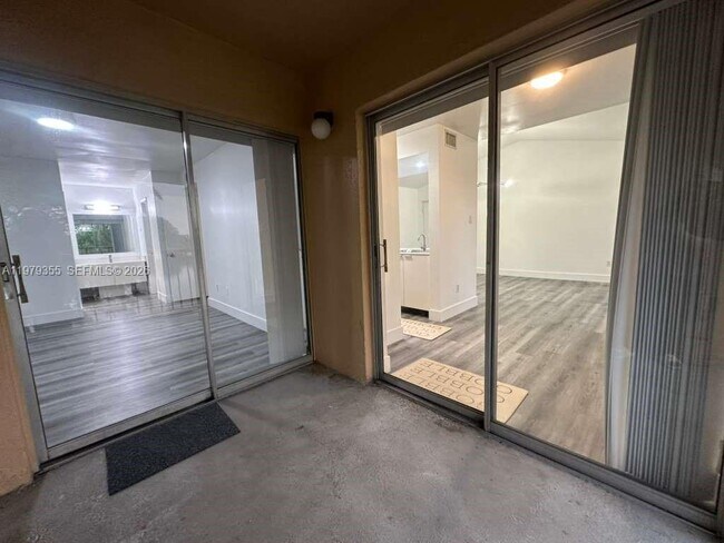 Building Photo - 15330 SW 106th Terrace