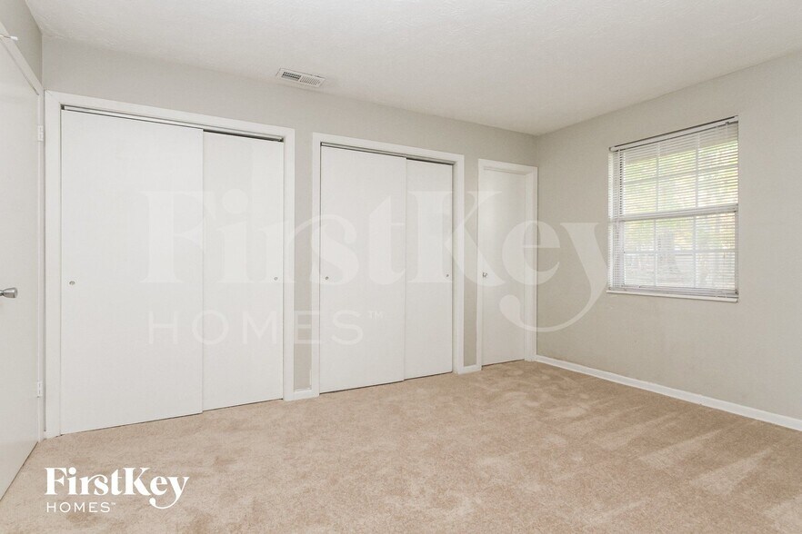 Building Photo - 3243 Eastbrooke Ct