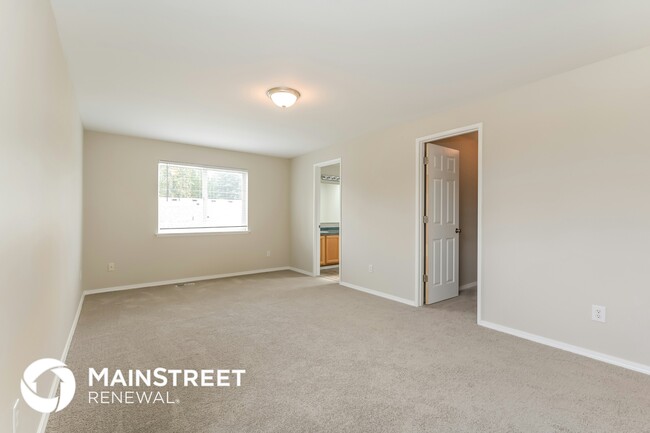 Building Photo - 7818 192nd St Ct E